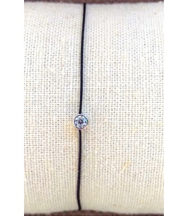 Bracelet fil avec un brillant