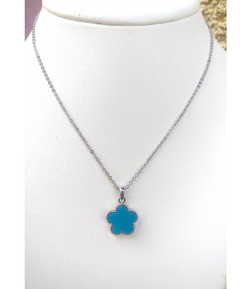 collier fleur pétale